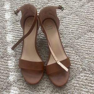 Kitten heels